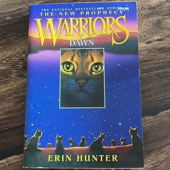 WARRIORS THE NEW PROPHECY SET OF 6 BOOKS BY ERIN HUNTER - Picture 4 of 7